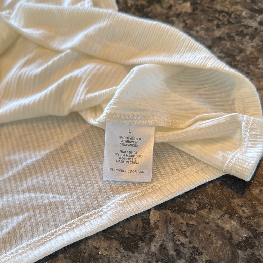 Hippie Rose Women's White cream knit Tank Top NWT L - Picture 9 of 9